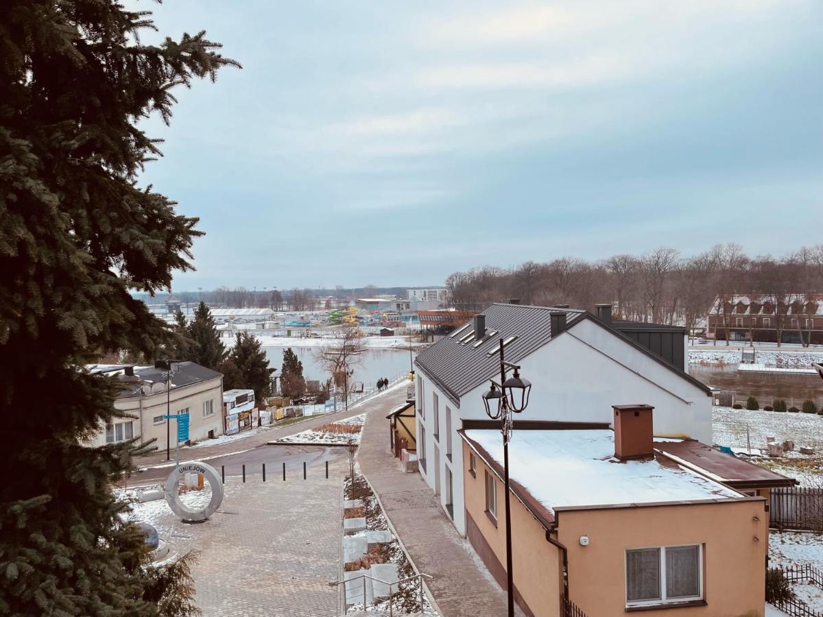 Pokoje Przy Bulwarach Uniejów Exterior foto